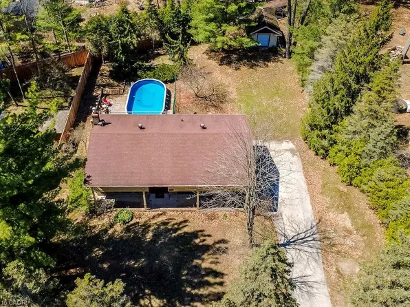 150 Woodland Dr, Wasaga Beach, ON L9Z 2V4