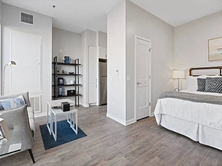 23rd Place Apartments - Market Rate Apartments — Photo 21