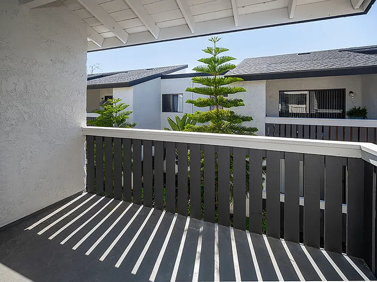 Hazelridge — Photo 17