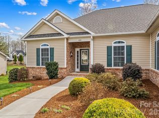 44 Whitman Ct, Taylorsville, NC 28681
