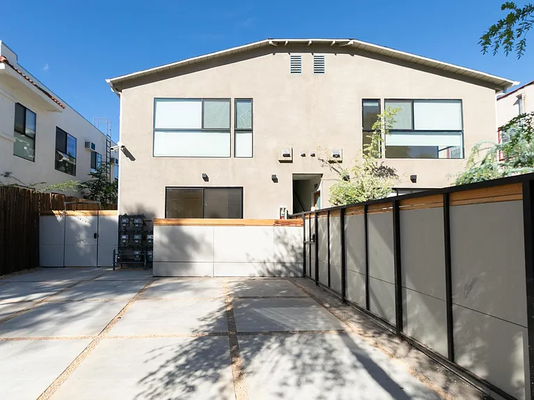 517 N Heliotrope Dr #517.25 — Photo 22