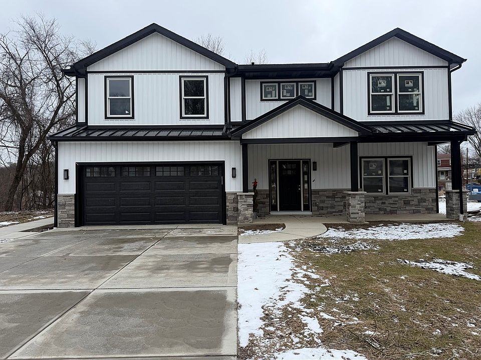 1st image of 107 Willow Village Dr