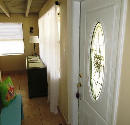 5th image of 305 Bluff Dr