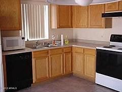 4th image of 4407 N 112th Ave