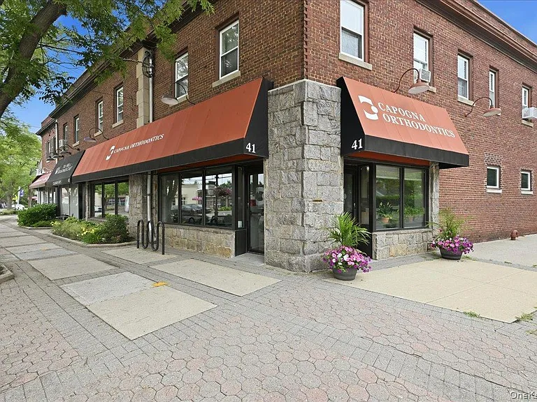 43 New Hyde Park Rd #2 — Photo 15
