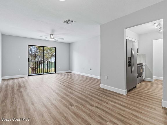 5th image of 2258 Flower Tree Cir