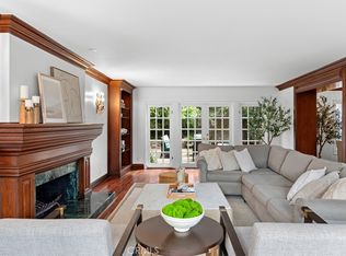 16842 Harkness Cir, Huntington Beach, CA 92649