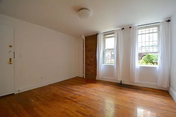 Rented by J Misrahi Realty Corp | media 1