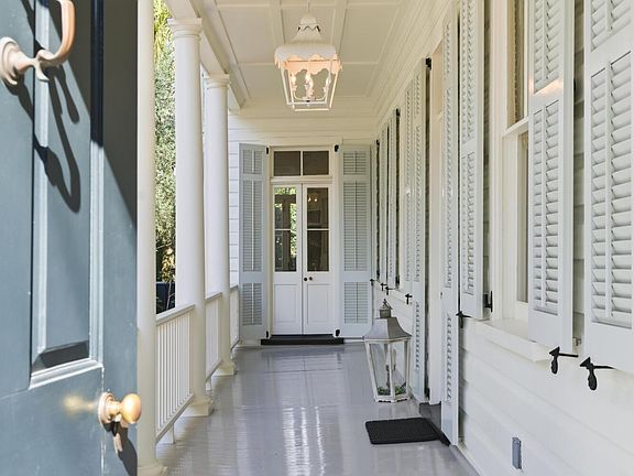 4th image of 4 Wentworth St