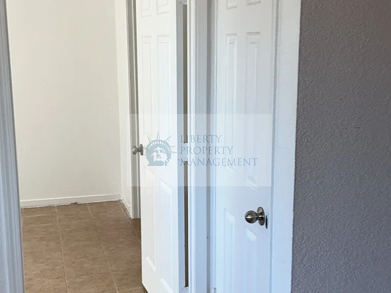 953 W Yosemite Ave #12 — Photo 3
