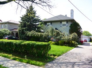 465 Abbott Ave, Ridgefield, NJ 07657