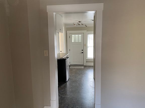3rd image of 609 McDonough St #1/2