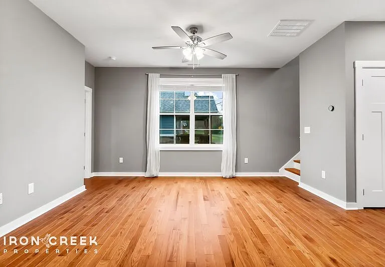864 Sand Hill Rd — Photo 10