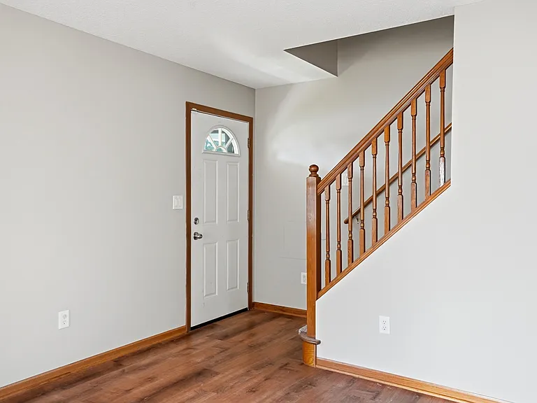 245 Fitchland Dr — Photo 35