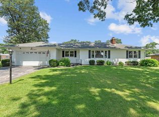 51061 N Shore Dr, Elkhart, IN
