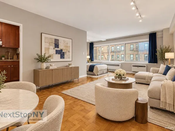 240 E 55th St APT 4A, Manhattan, NY 10022