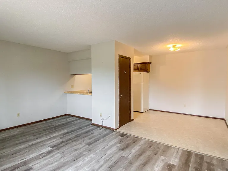 4215 Benoit Ln #9 — Photo 4