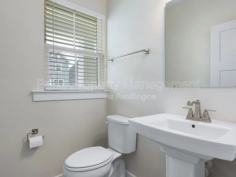 1633 Bilder Ct — Photo 13