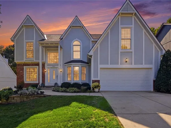 9409 W 131st St, Overland Park, KS 66213