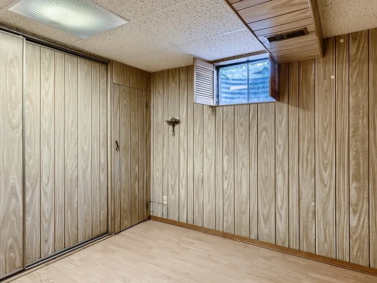1687 Schmale Rd — Photo 23
