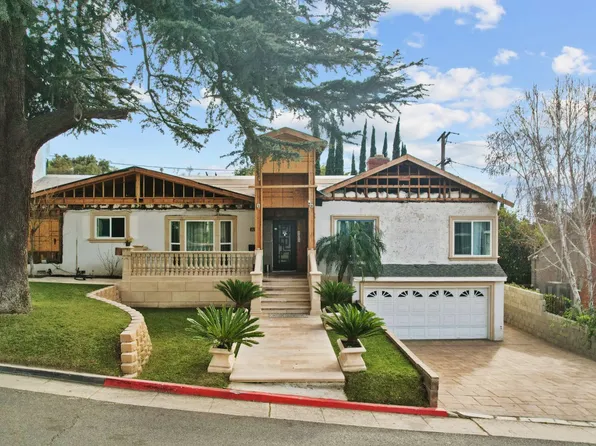 1824 Crestmont Ct, Glendale, CA 91208