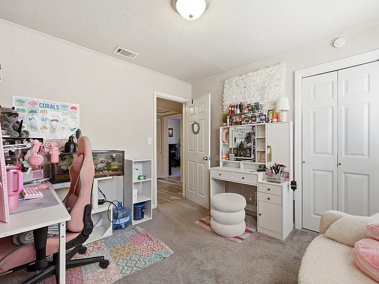 5327 Lexington Ave — Photo 20