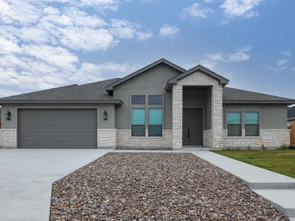 421 Pitaya Ln, Del Rio, TX 78840