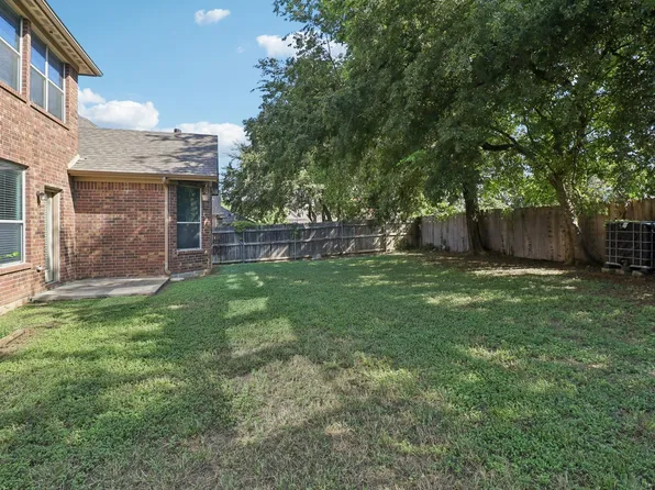 6207 Weaver Dr, Arlington, TX 76001