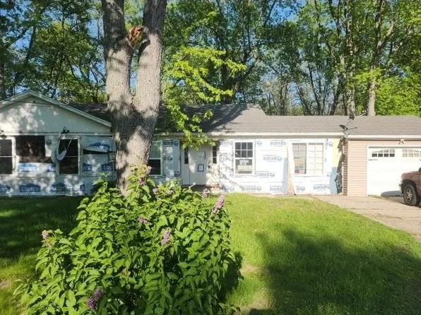 3375 Circle Dr, Saint Joseph, MI 49085