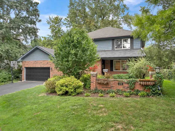 278 Maplewood Rd, Riverside, IL 60546