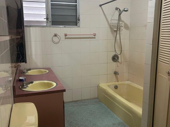 J 3 Bucare, Carolina, PR 00985