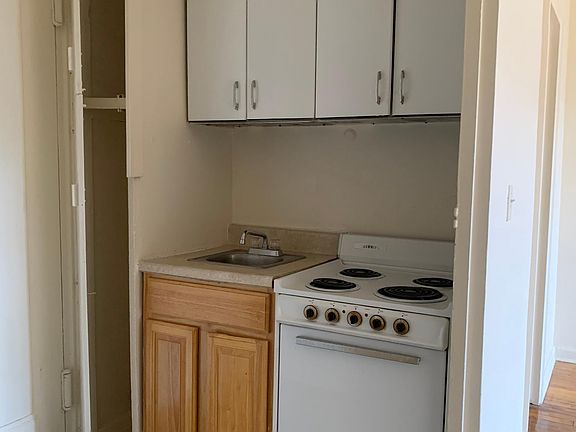 4th image of 14 Stoner Ave APT 3K