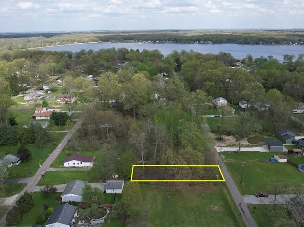 Idylwild Ave, Lake Milton, OH 44429