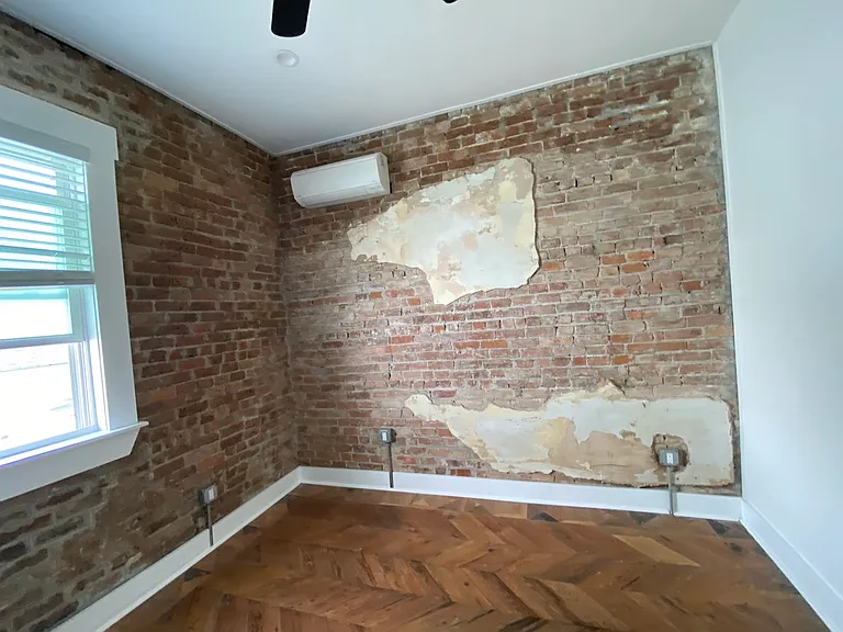 1340 1/2 Esplanade Ave — Photo 3