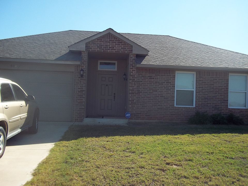 1st image of 504 Meadow Land Dr