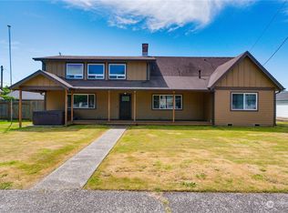 429 Spruce St E, Ilwaco, WA 98624