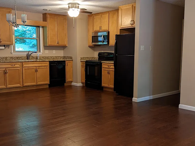 809 Bee Tree Rd — Photo 8