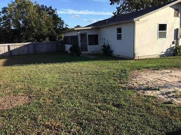 4th image of 605 County Road 343 #A