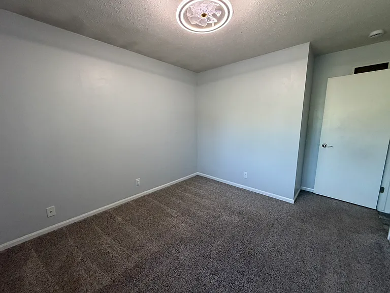 13203 Courtney Dr — Photo 19