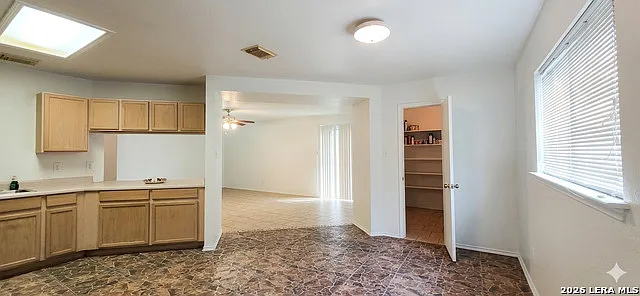 5715 Lovett Oaks — Photo 4