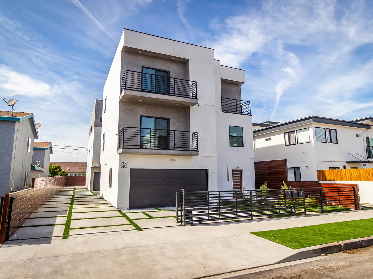 2155 S West View St — Photo 1