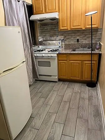 1 bed, 400 sqft, $1,500 — Photo 2