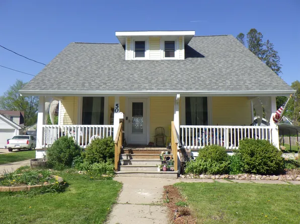 50 Torrey St, Clintonville, WI 54929