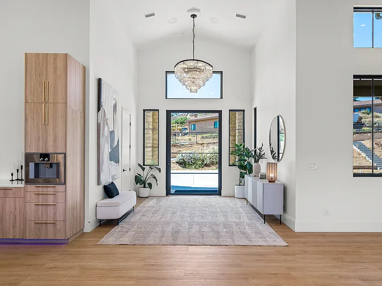 9817 Lorraine Ridge Trl — Photo 3