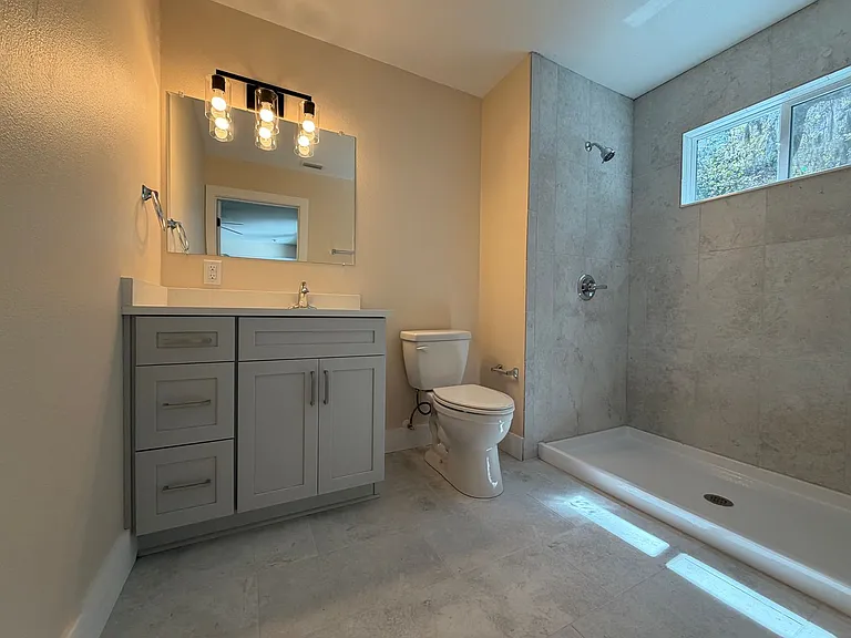 4409 NW 31st Ave — Photo 13