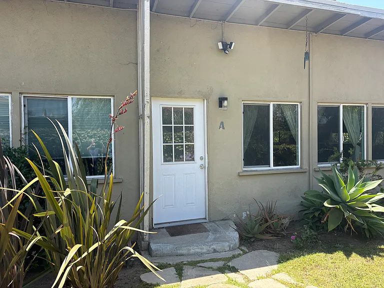1825 Euclid St #A — Photo 2