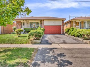 6 Hentob Ct, Toronto, ON M9V 2X1