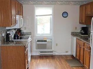 1373 Post Rd #14B, Wells, ME 04090
