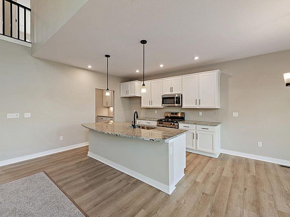 4th image of 4648 Donegal Ave