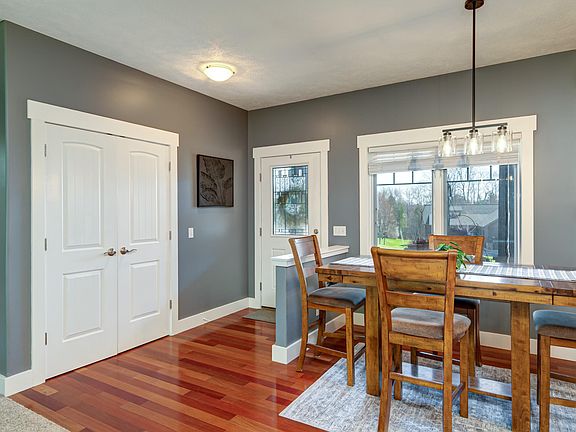 5th image of 662 Becca Ln